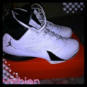 (SOLD)Nike Jordan Flight time basketball shoes